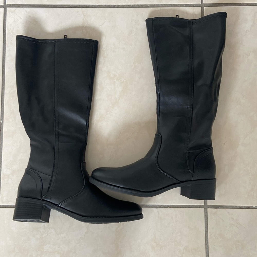 Easy street black mid calf boots